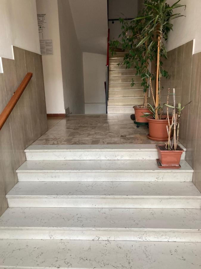 Benedettine Lägenhet Verona Exteriör bild