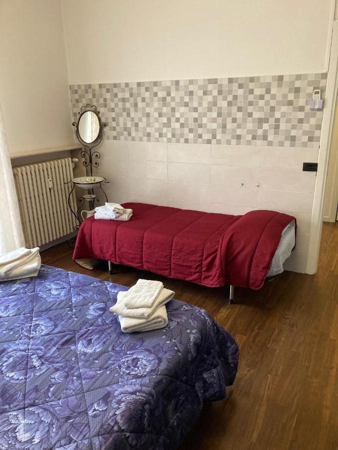Benedettine Lägenhet Verona Exteriör bild